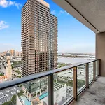Penthouse Unit In The Heart Of Miami