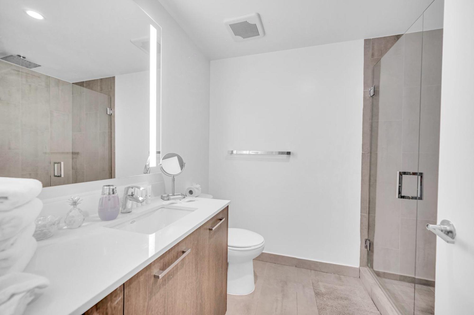 Apartment Penthouse Unit In The Heart Of Miami