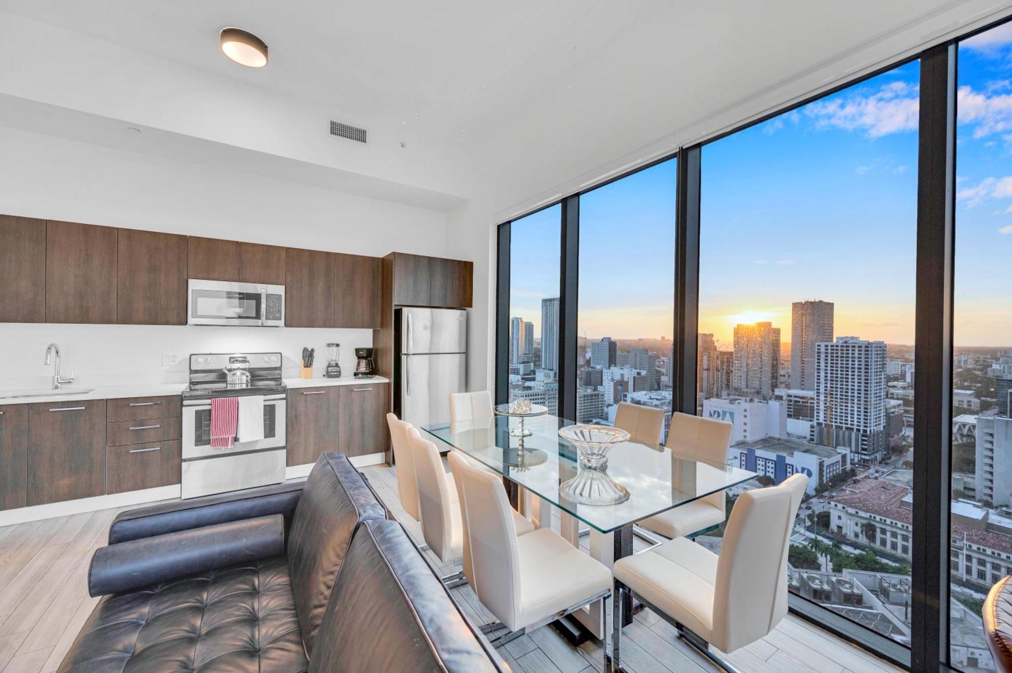 Penthouse Unit In The Heart Of Miami